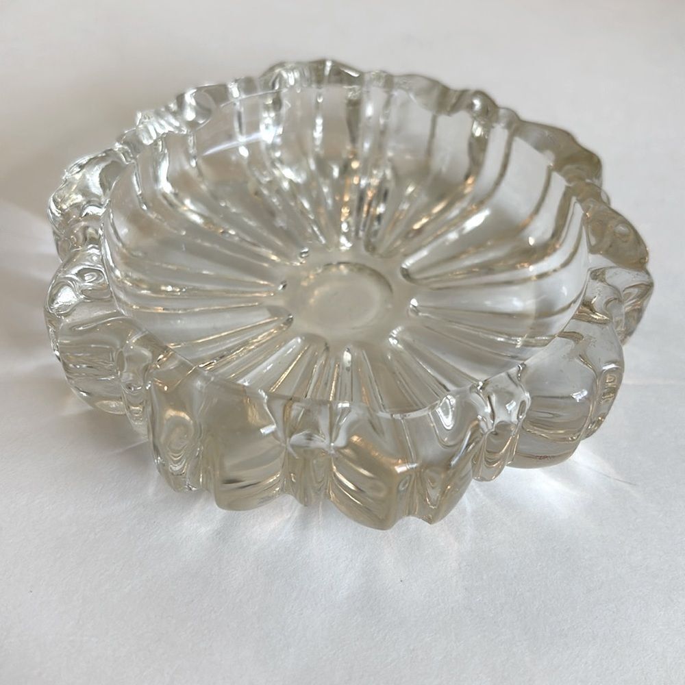 Vintage Hazel Atlas Fluted Clear Glass Round Ashtray 4”